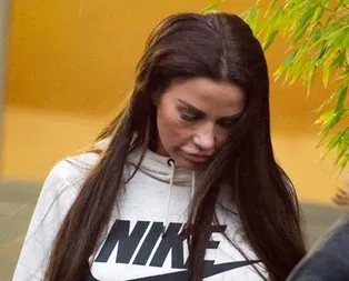 Katie Price’ın yüzü tanınmaz hale geldi!