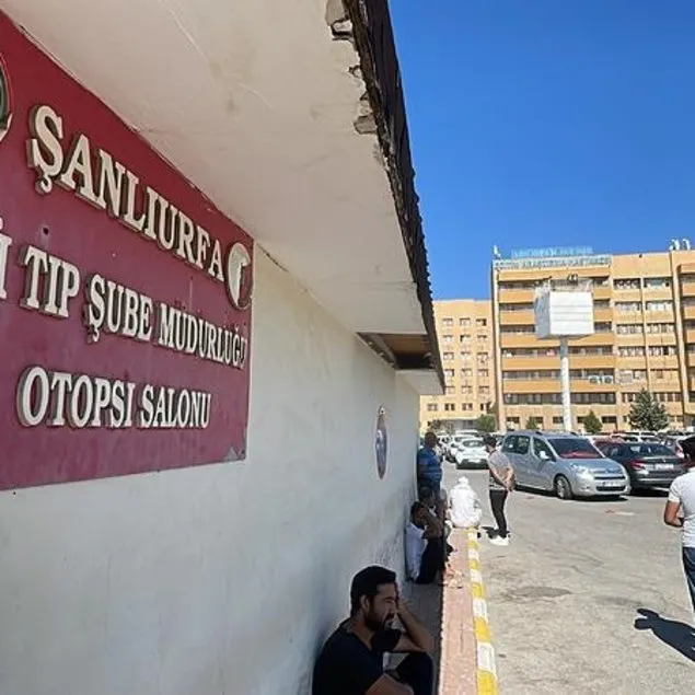 Kendisine saldıran oğlunu av tüfeğiyle vurdu