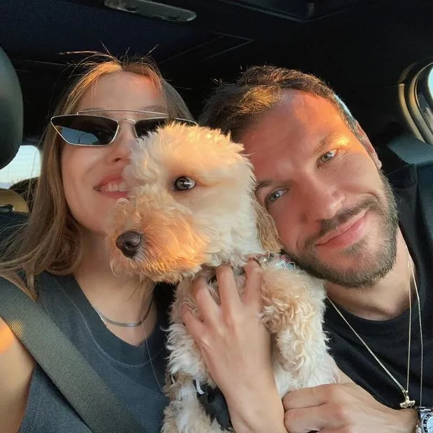 Duygu Özaslan ateş kırmızı mini elbisesiyle frikik verdi yok artık! Bikinili fotoğrafları olay olan Duygu Özaslan öyle pozlar verdi ki...-12