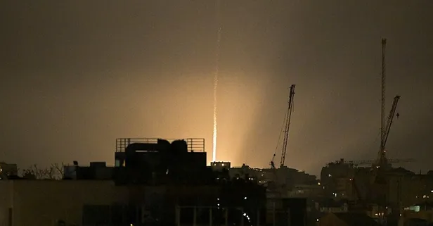 ABD-İsrail-İran Savaşı'nda 17. gün: Tahran 54. dalga füze saldırısını başlattı | Tel Aviv'de sirenler çaldı