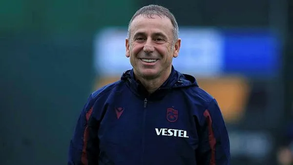 trabzonspor-teknik-direktoru-abdullah-avci-fatih-terimin-rekorunu-kirabilir-1644840923970.jpg Trabzonspor Teknik Direktörü Abdullah Avcı, Fatih Terim'in rekorunu kırabilir-3