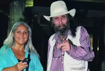 Cem Karaca’nın ailesi kavgaya tutuştu! İlkim Karaca’nın kızı Martı’dan üvey abisine zehir zemberek sözler: Aileden değil