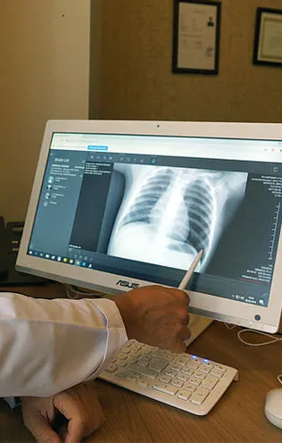 İzmir'de grip sanılan çocuğun akciğerinden çıkan şey şok etti