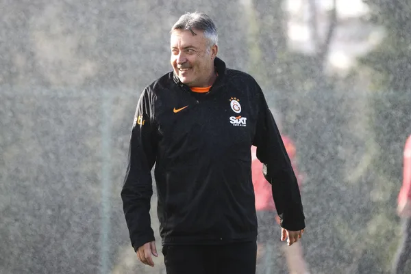 domenec-torrentin-futbolcu-galatasaraylilari-cildirtti-guardiola-gorse-meslegi-birakir-1645519481656.jpg Domenec Torrent'in futbolcu Galatasaraylıları çıldırttı: Guardiola görse mesleği bırakır-5