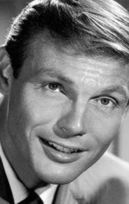 Adam West hayatını kaybetti