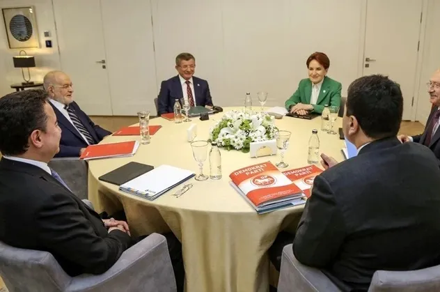 Son dakika: 6'lı masayı bekleyen derin kriz: HDP! Verilen tavizlerin bedeli ağır olacak