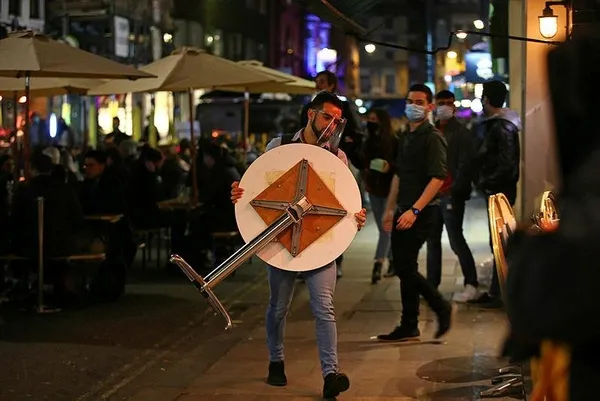 SON DAKİKA KORONAVİRÜS: İngiltere'de sokaklar boşalacak! Koronavirüs arttı ikinci kez karantina geliyor-5