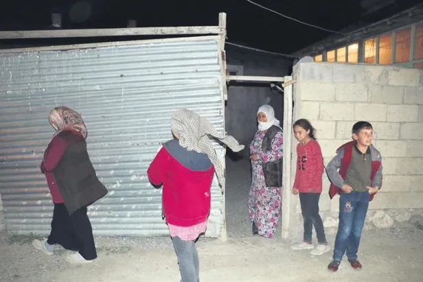 kizilirmak-nehri-yagislarin-ardindan-ultrabazik-magmatik-kayaclardan-aldigi-minarellerle-kizila-dondu-1655072892317.jpeg Kızılırmak Nehri yağışların ardından ultrabazik magmatik kayaçlardan aldığı minarellerle kızıla döndü!-18