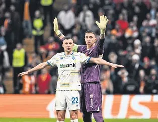 Muslera’ya destek hazırlığı