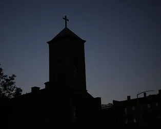 Pensilvanyada Katolik kilisesi cinsel taciz mağdurlarına 84 milyon dolar ödedi