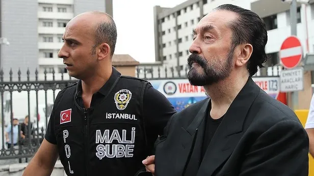 Adnan Oktar'ın cezaevi fotoğrafı şaşırttı: Yeni imaj mı fotoşop mu?-2