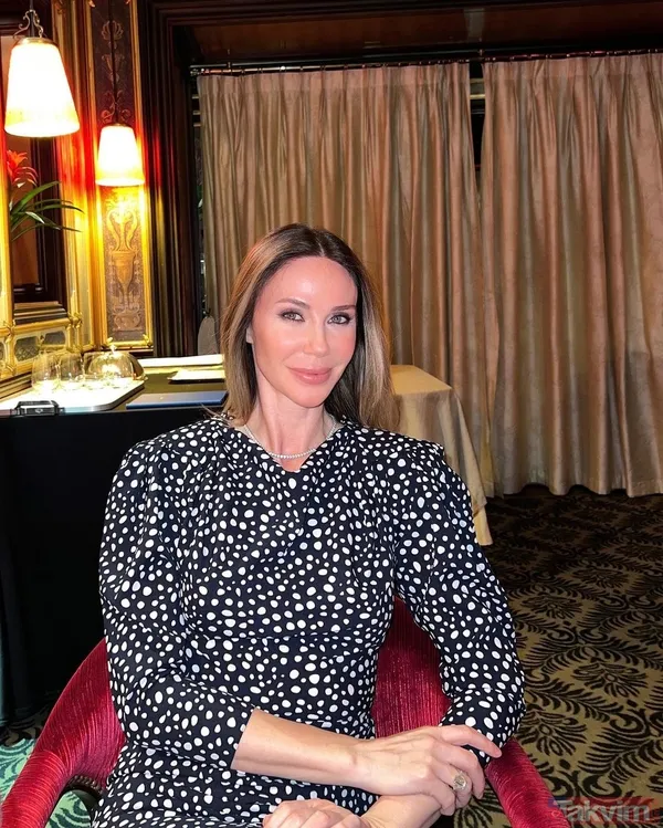 ÖMER BABASININ İZİNDE! Demet Şener, geçen günlerde oğlu Ömer ile gündem olmuştu. Anadolu Efes'te forma giyen oğlu Ömer, U14 Erkekler Türkiye Şampiyonası'nda...