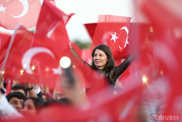 15 Temmuz'un 3. yıl dönümünde Türkiye yeniden meydanlarda! Asım'ın nesli ayakta - 14