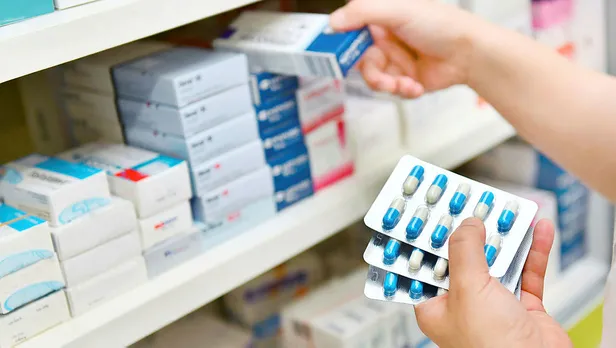 eczaneler-acik-mi-tam-kapanmada-eczaneler-acik-mi-kacta-kapaniyor-29-nisan-17-mayis-eczane-calisma-saatleri-1619771105594.jpg Eczaneler açık mı? Tam kapanmada eczaneler açık mı, kaçta kapanıyor? 29 Nisan-17 Mayıs eczane çalışma saatleri!-5