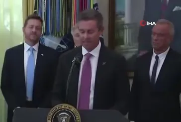 Beyaz Saray’daki basın toplantısında korku dolu anlar: Trump’ın lansmanı karıştı yönetici bayıldı