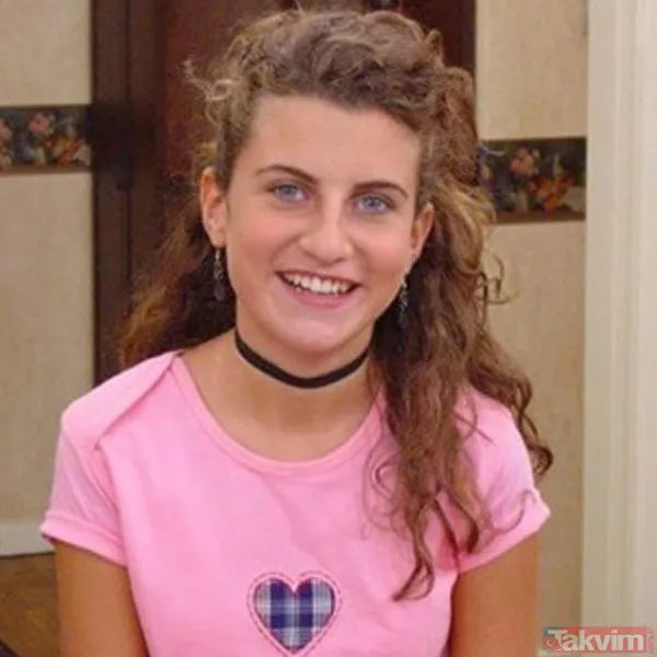 Yaprak Dökümü’nün Ayşe'si Şebnem Ceceli son haliyle mankenlere taş çıkardı! Fahriye Evcen ile Gökçe Bahadır'ın minik kardeşiydi! - 14