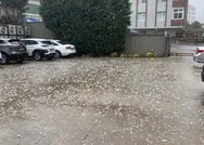İstanbulda gece oldu! Ceviz büyüklüğünde dolu yağdı