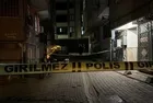 Zeytinburnu'nda dehşet anları: Silahlı kavgada mermi eve isabet etti!