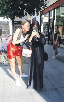 Serenay’a büyük ilgi