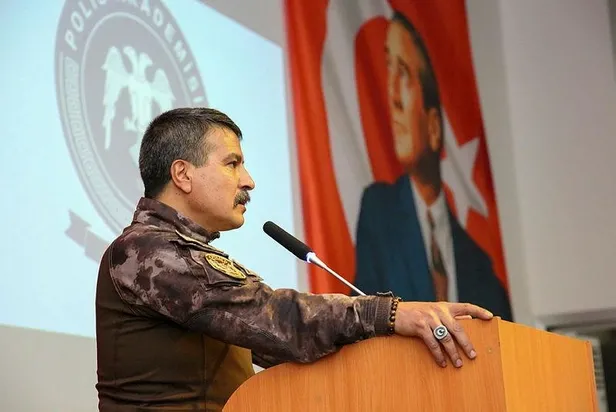 Sosyal medyaya damga vuran o video! Emniyet Müdürü FETÖ'cü alçakları yerin dibine soktu-3
