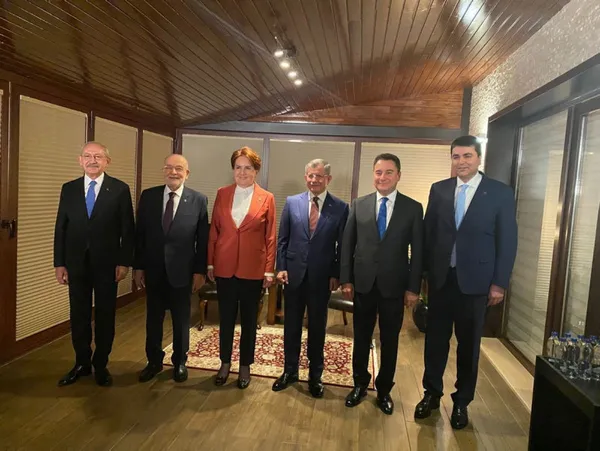 fondaslar-birbirine-girdi-sen-misin-merali-hedefe-alan-yenicag-da-topa-girdi-kilicdarogluna-sert-sozler-1678099692628.jpg Hangi yüzle masaya oturacaksınız! Hakaretler, küfürler gırla gitti: Yeniden el sıkışacaklar-3