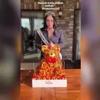 Cemre Baysel yeni yaşını aşkla kutladı