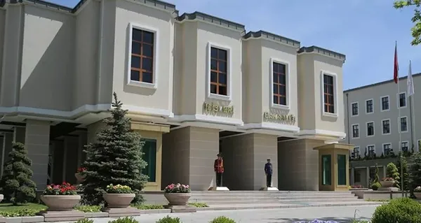 aciga-alinan-kaymakamlar-hangileri-aciga-alinan-kaymakamlar-listesi-yayinlandi-mi-1599482897964.jpg Açığa alınan kaymakamlar hangileri? Açığa alınan kaymakamlar listesi yayınlandı mı?-2