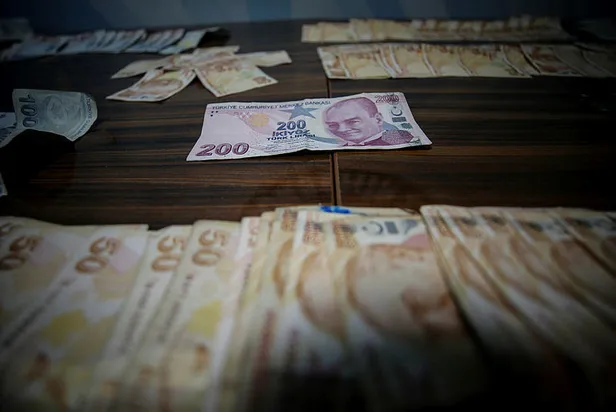 Bursa'da dilencinin üzerinden 16 bin lira çıktı-2