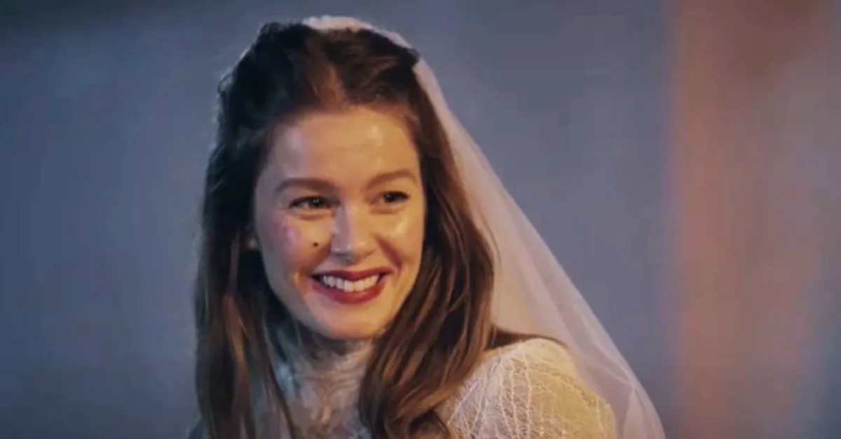 https www takvim com tr magazin 2021 02 09 kirmizi odanin boncuku burcu biricikten heyecanlandiran proje yine kendine hayran birakacak