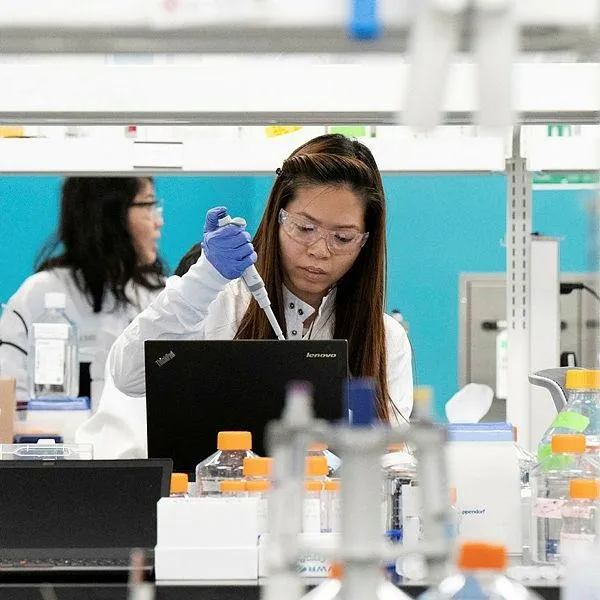 Koronavirüs aşılarının yan etkisi var mı ve koronavirüs aşıları alerji mi yapıyor soruları cevap bulacak! FDA peşine düştü-4