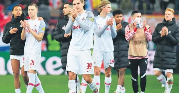 Salzburg 20.9 yaş ortalamasıyla hem sahada hem de kasada kazanıyor… 3 büyüklere ders veriyor