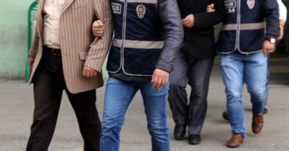 Adana merkezli 33 ilde FETÖ operasyonu