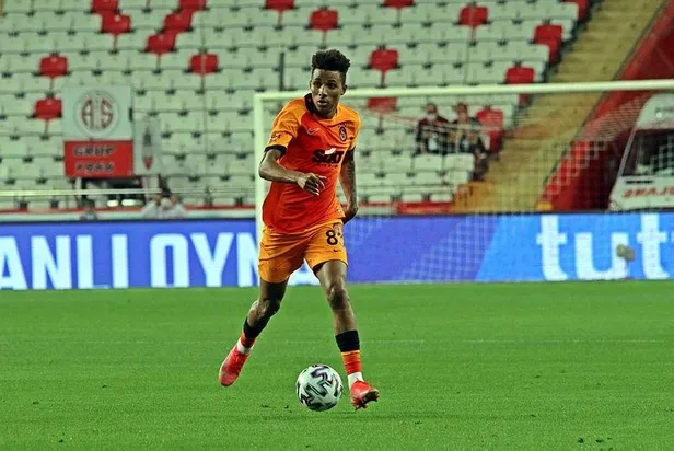 galatasaray-taraftarini-heyecanlandiran-gelisme-gedson-fernandes-1628962281107.jpeg Galatasaray taraftarını heyecanlandıran gelişme! Gedson Fernandes...-1
