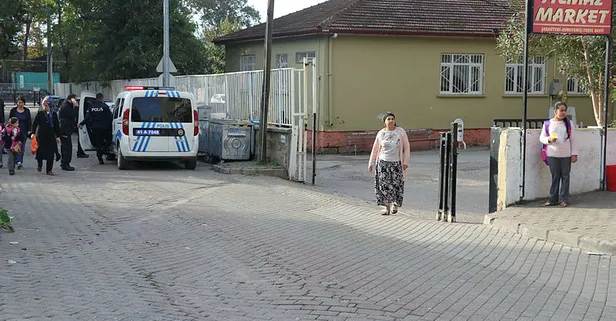 Üzerine demir kapı devrilen çocuk öldü