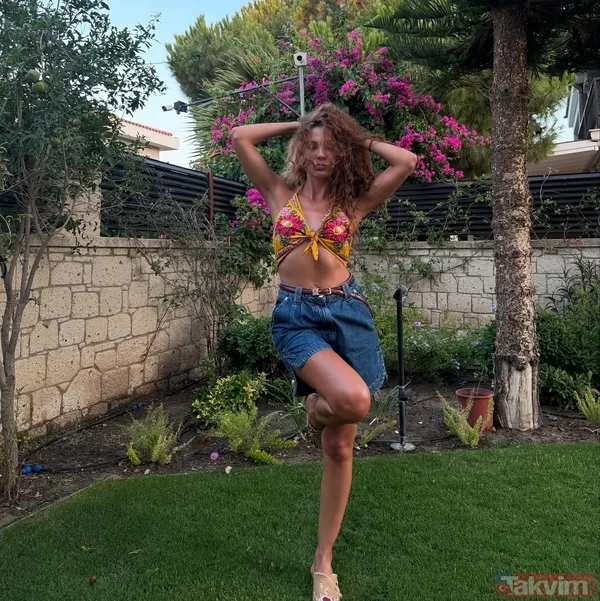 Ebru Şahin’in tatil günlüğü: Bikinili pozlarını paylaşmaya doyamadı! - 8