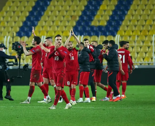 Şenol Güneş gelecek için umutlu konuştu! "Taşlar yerine oturacak"-6