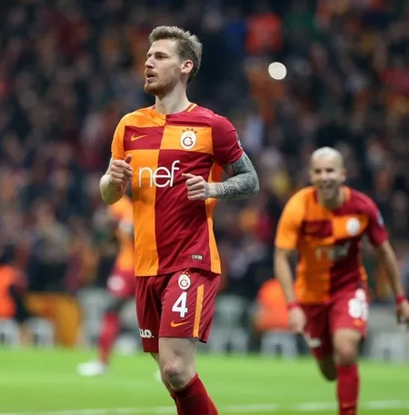 Galatasaray'ın yıldızına Milan'dan kanca-7