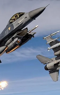 DAEŞ hedeflerine bombardıman