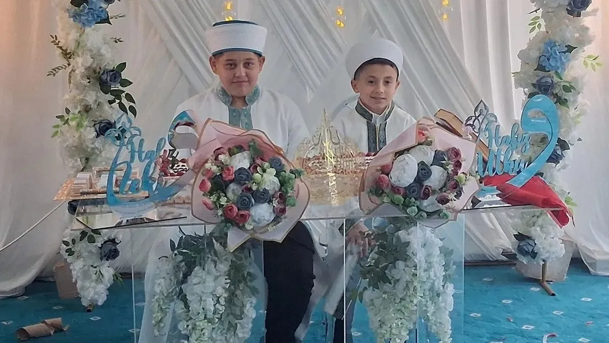 Örgün eğitimle hafızlığı birleştiren 10 yaşındaki Utku 7 ayda Kur’an’ı ezberledi