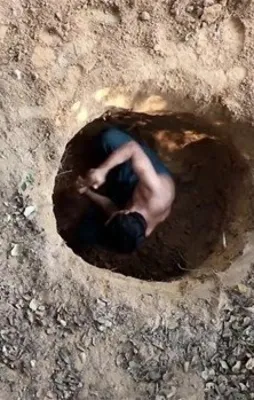 Kazdığı çukurda bakın ne yaptı!