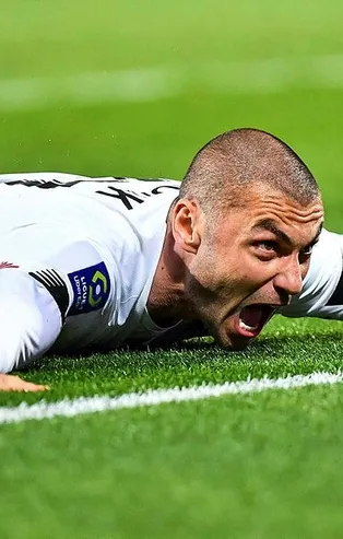 Fransa Ligi'ne Burak Yılmaz damgası: Böyle devam ederse heykelini dikeceğiz