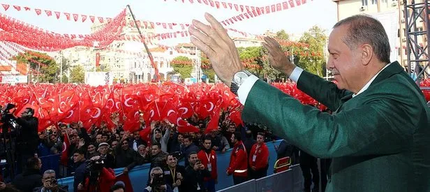Erdoğan, Somadaki madenci ailelerine evlerini teslim etti