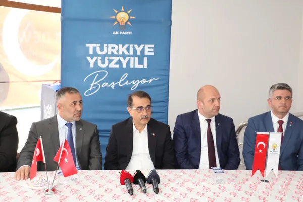 son-dakika-enerji-ve-tabii-kaynaklar-bakani-fatih-donmez-acikladi-petrol-mujdesini-baskan-recep-tayyip-erdogan-1683027135675.jpg Başkan Erdoğan petrol müjdesini duyurdu! Cudi ve Gabar'da yeni keşif: "Çok yüksek kaliteye sahip! Aynı bölgeden yeni müjdeler bekleniyor"-8