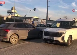 Eskişehir’de kavşakta çarpışma: 6 yaralı!