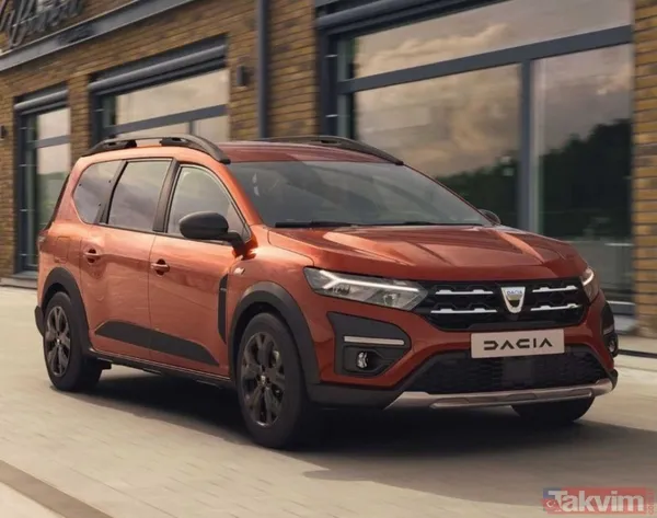 Hem 5 Kişilik Hem De 7 Kişilik Versiyonlarıyla Satışta Olan Model, Kalabalık Ailelere Ve Bagaj Hacmine Önem Verenlere Hitap Ediyor. Üstelik Marka, 300 Bin Tl'ye...