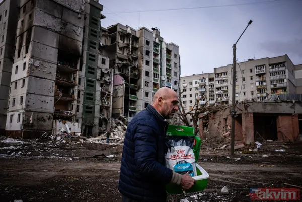 Buğday değil ölüm tarlası! Askerleri öldürüp servis ettiler! Rusya-Ukrayna savaşında çarpıcı kareler... - 36