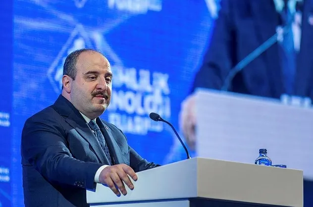Son dakika: Bakan Varank’tan Eren Erdem hakkında suç duyurusu