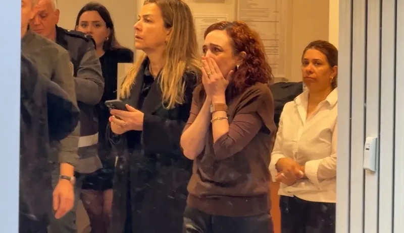 besiktasta-silahli-banka-soygunu-girisimi-egitimli-kopekten-kacamadi-1774870068555.jpeg Beşiktaş'ta bankaya silahlı baskın | Müdürü rehin aldı eğitimli köpekten kaçamadı-3