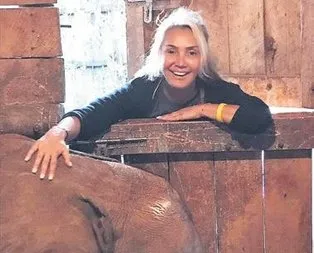 Afrika’da evlat edindi
