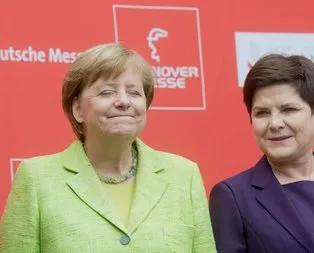 Merkel’den AB’ye talimat : Türkiye ile ilişkinizi kesin
